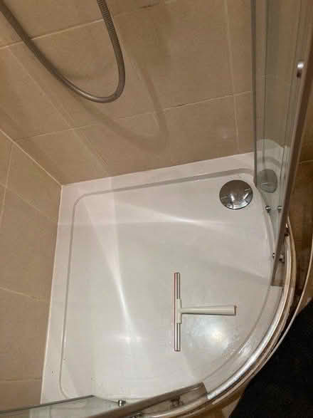 Photo of free Corner shower (RG12 Bracknell) #3