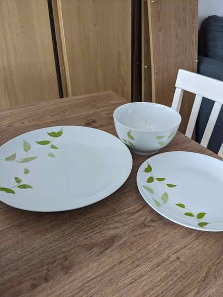 Photo of free Dining set (SG8) #2