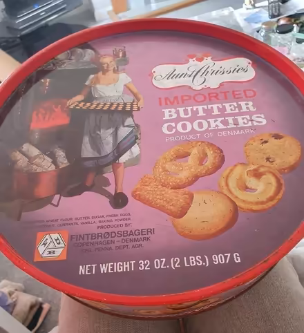 Photo of free Large Vintage Cookie Tin (Handforth SK9) #1