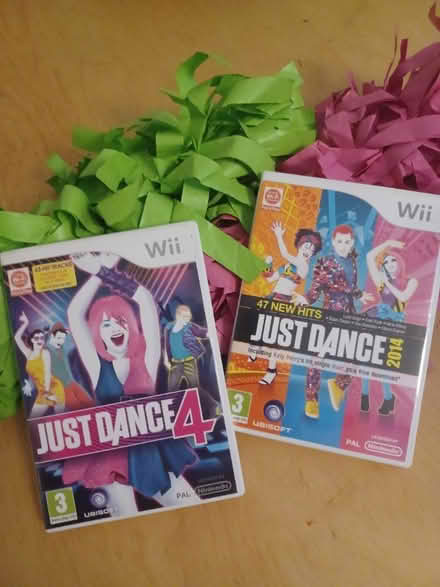 Photo of free Wii Let's Dance games with pom poms (BL8 Tottington, Bury) #1