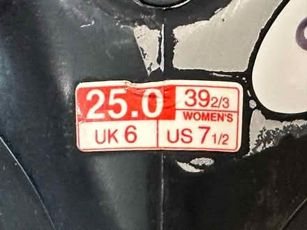Photo of free Salomon women's ski boots UK6 (SM2) #4