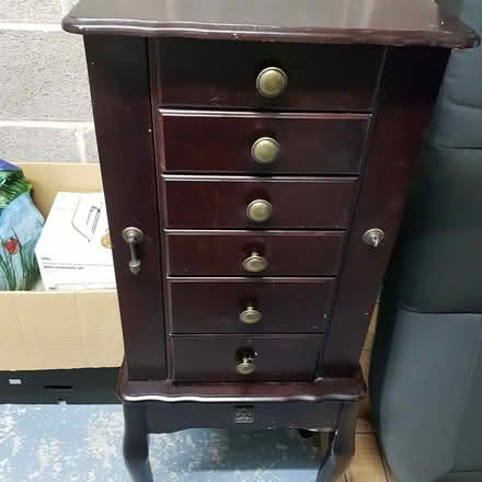 Photo of free Wooden Jewellery Chest (TF1) #1