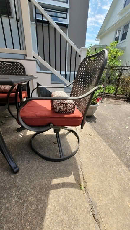 Photo of free Outdoor table and 6 chairs (North side Hagerstown) #3