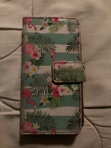Photo of free iPhone case for iPhone SE (4469 Hillsdale Avenue) #3
