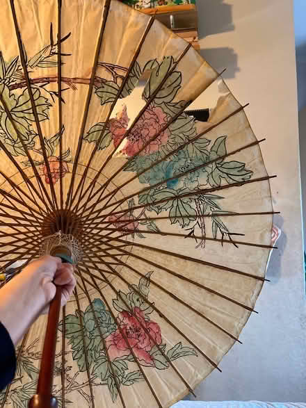 Photo of free Vintage Chinese parasol (Mill End, WD3) #2