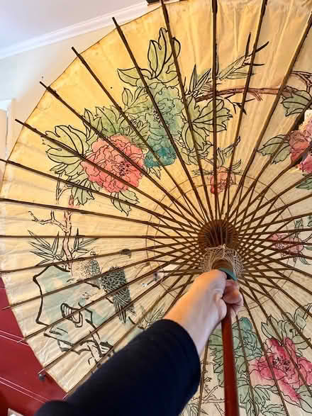 Photo of free Vintage Chinese parasol (Mill End, WD3) #1