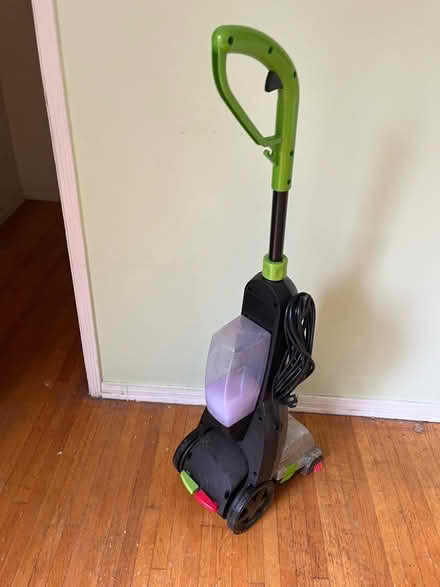 Photo of free Bissell Wet Vac Wood/Vinyl Floors (Koreatown) #4