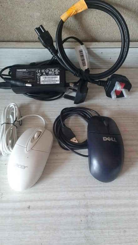 Photo of free Assorted Computer/Telephone/TV stuff (Callow End WR2) #3