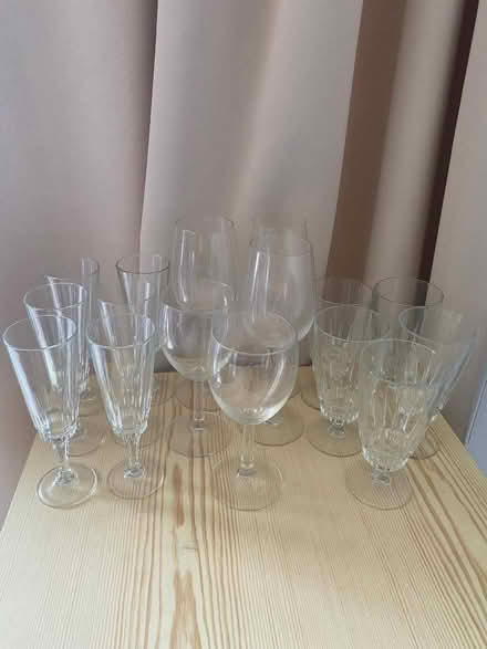 Photo of free Wine Glasses - different sizes (GU14) #1