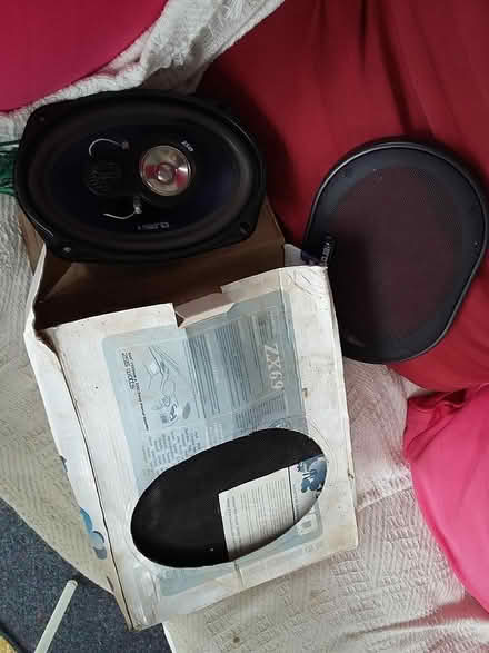 Photo of free Pair of unused 6"x9" car speakers (Calcutt HG5) #2