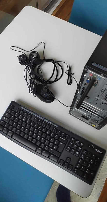 Photo of free desktop computer (Bedwell SG1) #2