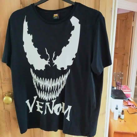 Photo of free Batman venom etc t-shirts XL (Prittlewell SS2) #2