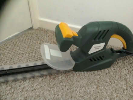 Photo of free Electric Hedge Trimmer (BA11) #1