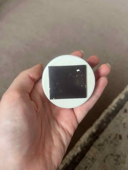 Photo of free Magnetic essential oil holder (Weybridge KT13) #1