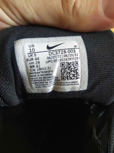 Photo of free Nike running shoes UK 9 EU 44 (N17) #2