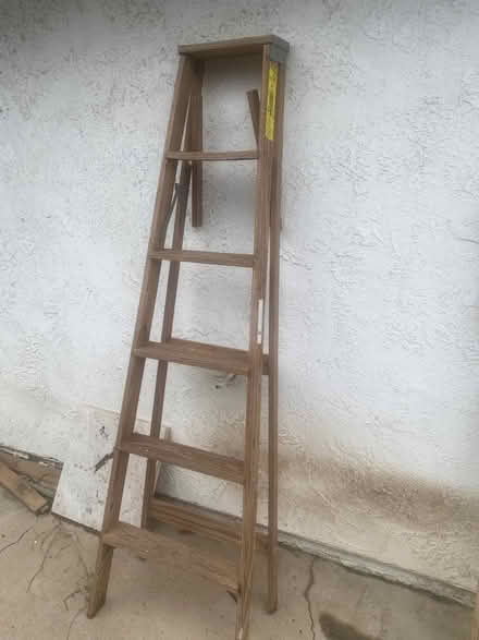 Photo of free Ladder πͺ for decoration (Moreno Valley) #2