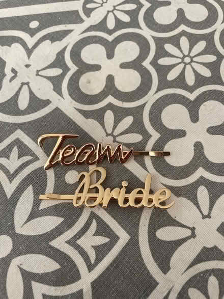 Photo of free Hair clips (Broadwater SG2) #1
