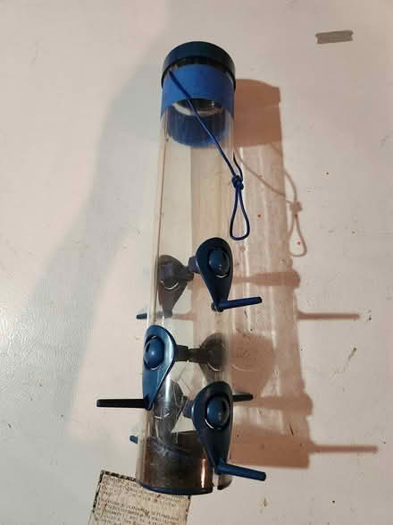 Photo of free bird feeder (East Dubuque) #2