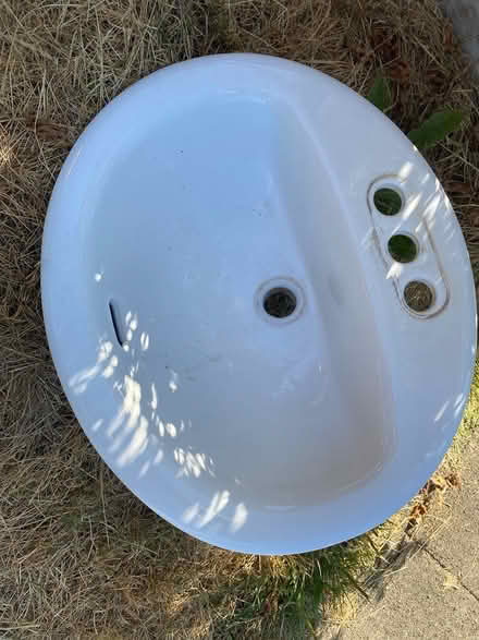 Photo of free Sink and Faucet (Montlake (98112)) #3