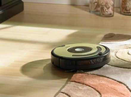 Photo of free Robot Vacuum, needs repair (Elm Park RM12) #2