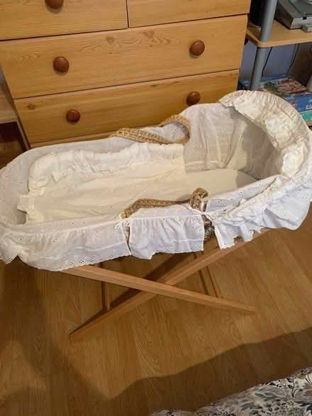 Photo of free Moses basket (IP2) #1