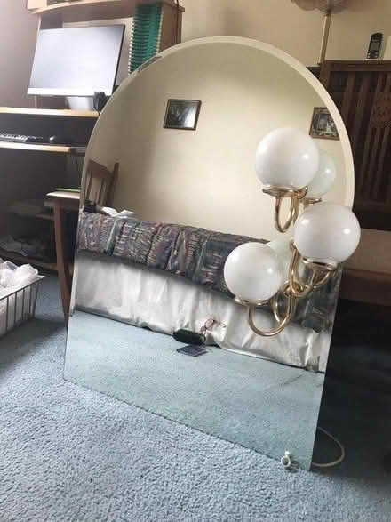Photo of free Mirror with Lights (Chapeltown S35) #1