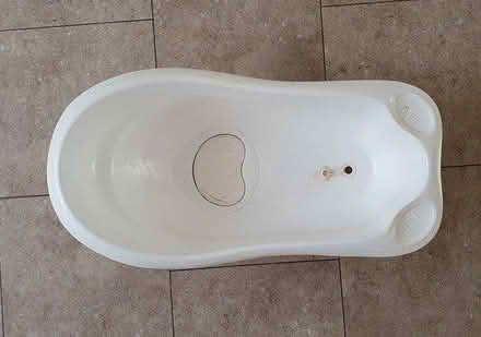 Photo of free Baby bath (Ware SG12) #2