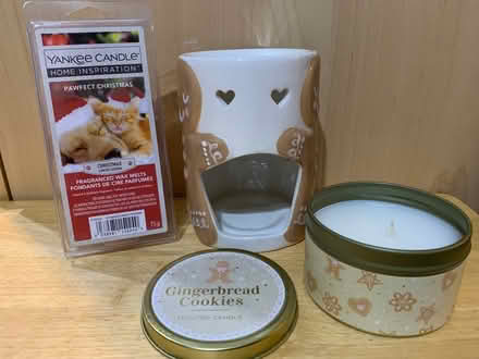 Photo of free Tealighter candle melt and candle (SS15) #1