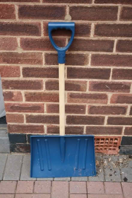 Photo of free Snow Shovel (Corley CV7) #1