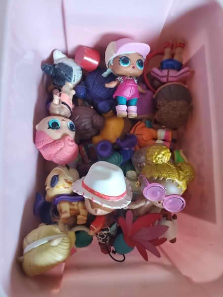 Photo of free LOL Dolls (20016) #1
