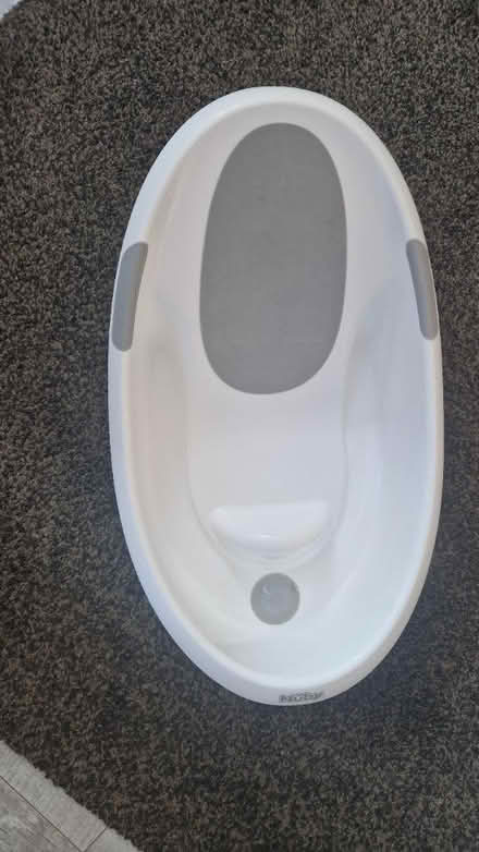 Photo of free Baby bath (SW16) #1