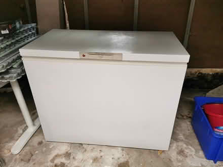 Photo of free Big chest freezer (Vanier north) #3