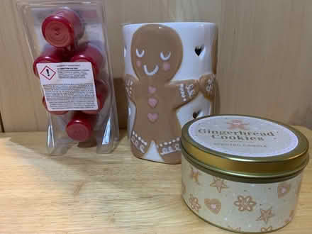 Photo of free Tealighter candle melt and candle (SS15) #2