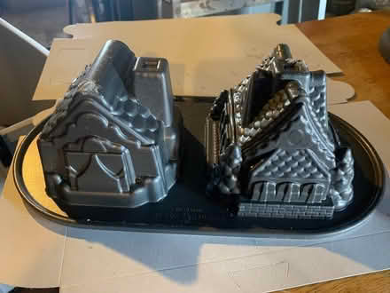 Photo of free Cake mold (Bronx) #1