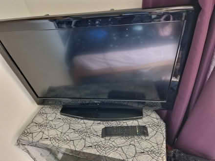 Photo of free Tv + unit + phillips 2.1 speakers (Kingsknowe EH14) #3