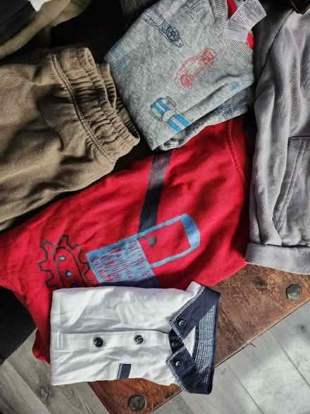 Photo of free Variety of boys aged 2-3 clothes (Acocks Green B27) #1