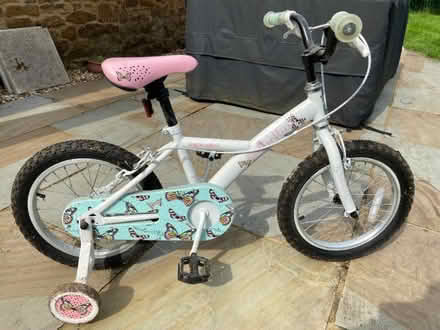 Photo of free Children's bike and stabilisers (South Newington OX15) #2