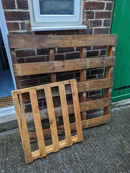 Photo of free 4 x 4 foot pallet (Primrose LA1) #1