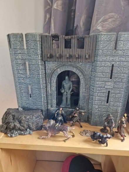 Photo of free Lord of the rings model kit. Needs to go (Kingsknowe EH14) #1