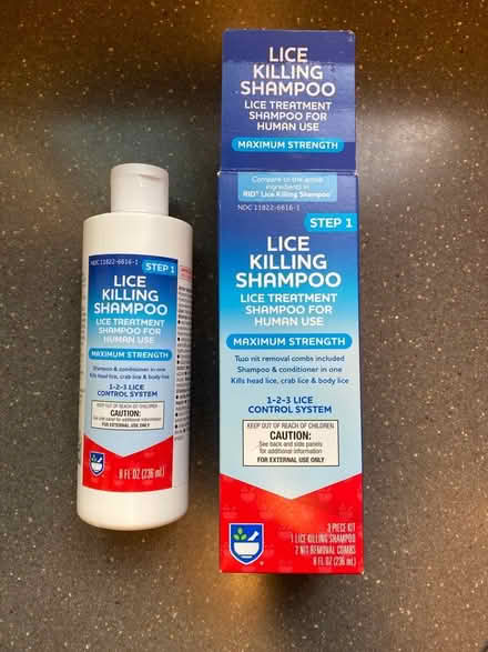 Photo of free Bottle of lice shampoo (open) (Ravenna) #1