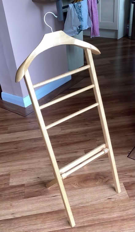 Photo of free Wooden clothes stand (Kenilworth CV8) #1