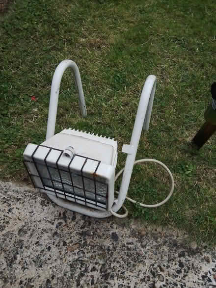 Photo of free Halogen light portable (Hayes UB4) #1