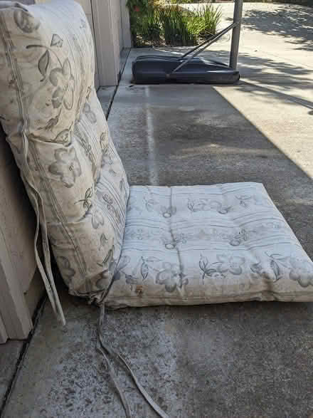 Photo of free Patio chair cushions (Cupertino/Saratoga border) #1