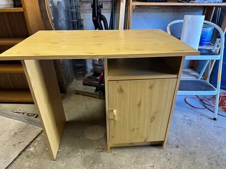 Photo of free Small desk (North Seattle (Wedgwood)) #1