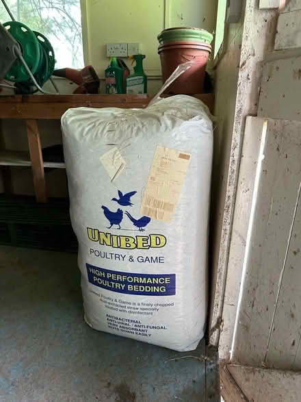 Photo of free Poultry Straw (CT14) #2
