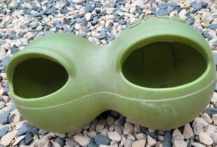Photo of free Feeder for poultry (Upton CH49) #1
