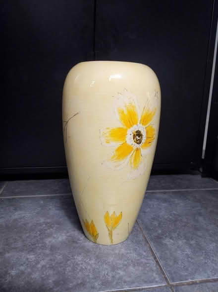 Photo of free Vase (Wavertree L15) #1
