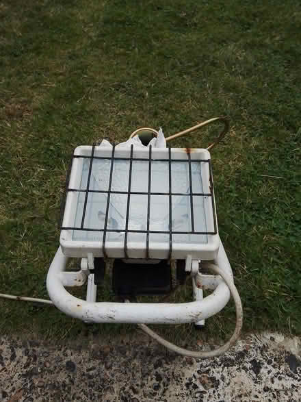 Photo of free Halogen light portable (Hayes UB4) #2