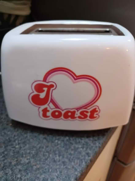 Photo of free Small toaster (Canton CF11) #4
