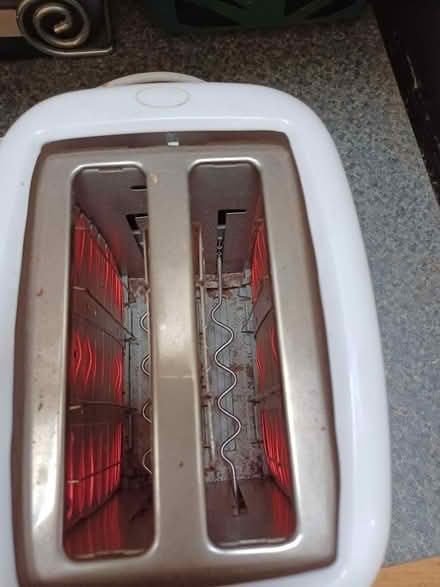 Photo of free Small toaster (Canton CF11) #2